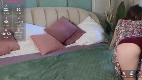 _ash_leyy_ online show from August 3, 1:34 am