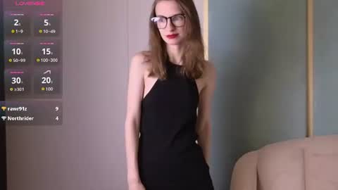 _ash_leyy_ online show from August 13, 3:53 am