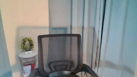 _aviannax online show from September 9, 1:30 pm
