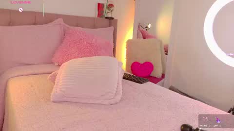Sara  freelance model online show from August 7, 6:24 am