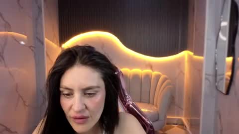 Bella  online show from August 7, 4:07 pm