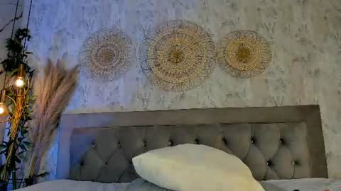  Rose  online show from August 11, 10:34 pm