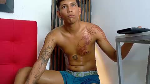 Benjamn online show from August 11, 1:02 pm