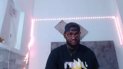 Andrew online show from August 8, 3:17 am