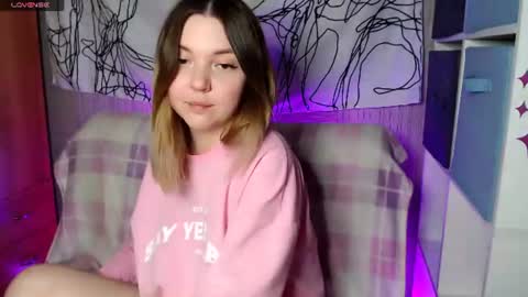 Elizabeth online show from June 17, 11:04 pm
