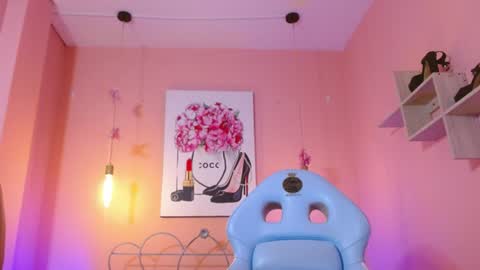 Carlotta Fiore online show from August 6, 2:10 am