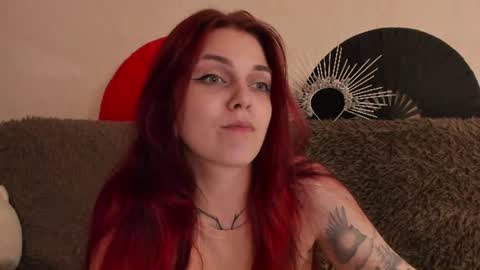 Caroline online show from August 7, 6:19 pm