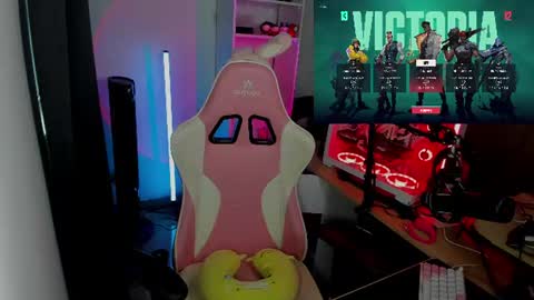 Gamer Girl Celes 3 online show from August 26, 10:39 pm
