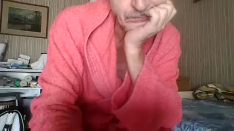 I hate social media  Odio las redes sociales online show from August 16, 4:00 pm
