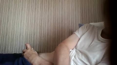 I hate social media  Odio las redes sociales online show from August 17, 3:39 pm