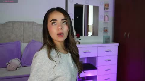 Melissa Valentina online show from May 2, 4:39 am