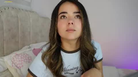 Melissa Valentina online show from June 25, 5:21 am