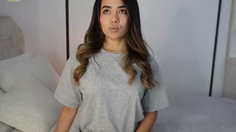 Melissa Valentina online show from July 29, 11:45 pm