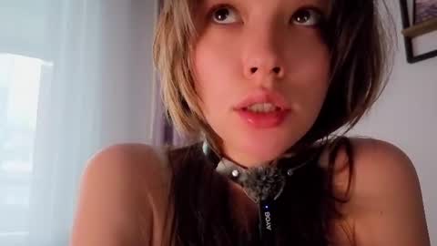 Demi Instagram  demi dee   Twitter iamdemidee online show from July 31, 5:40 pm