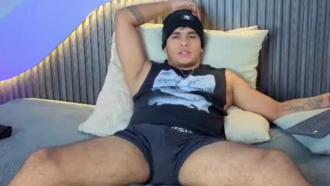 _demon1 online show from August 12, 3:09 am
