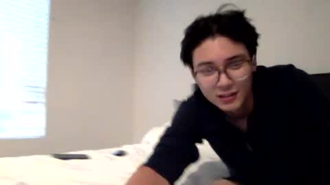 tay online show from August 18, 2:28 am