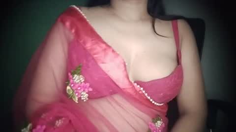 _dreamgirl_0 online show from August 5, 1:47 am
