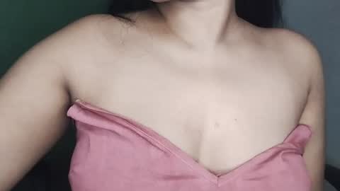 _dreamgirl_0 online show from August 9, 12:06 pm