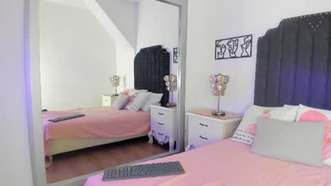_dulce_tentacion_7 online show from August 12, 5:04 pm
