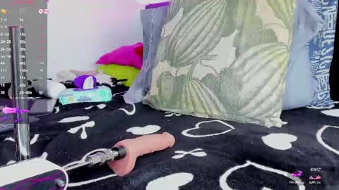 _dulcefuego online show from August 10, 12:28 pm