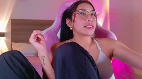 _emmacherry online show from August 4, 3:31 pm