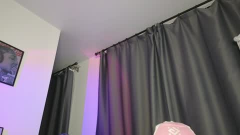 Eva online show from August 2, 7:43 pm