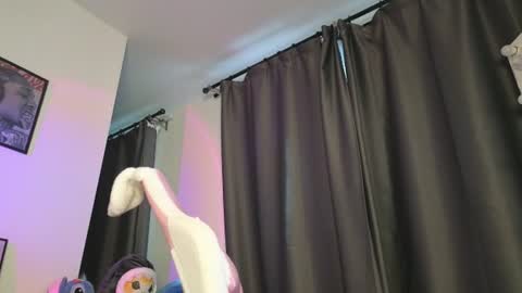 Eva online show from August 4, 4:59 pm