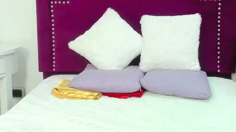 Evalina online show from August 12, 6:49 am