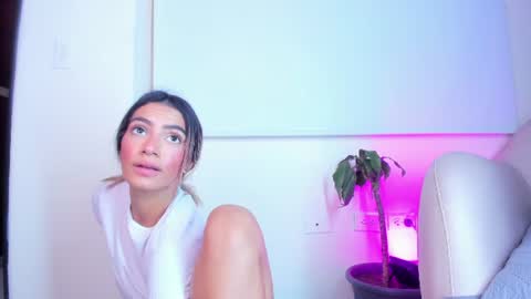 _felicity_1 online show from August 5, 4:16 pm