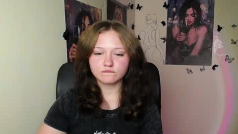 Alice online show from August 12, 8:33 pm