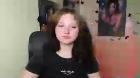 Alice online show from August 12, 9:39 pm