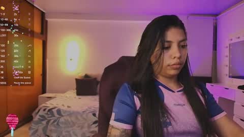  Juliana  Mariana  online show from August 15, 3:32 am