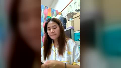 genny online show from August 8, 1:00 pm