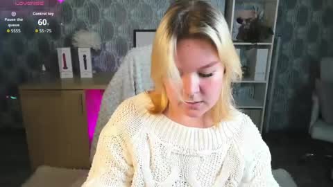 _ginger_snap online show from August 13, 9:23 am