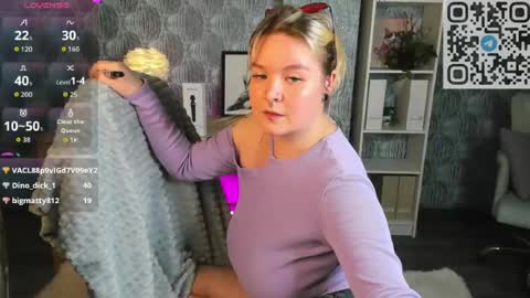 _ginger_snap online show from August 13, 2:53 pm