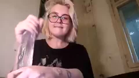 Helen and Dan online show from August 18, 4:57 pm
