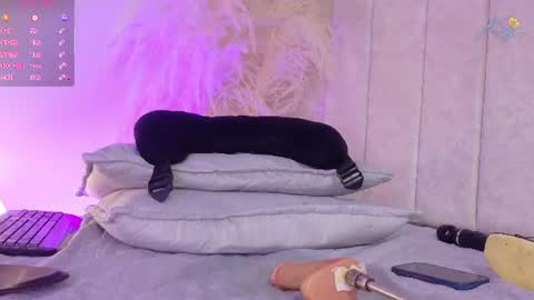 Gretta online show from August 15, 1:53 am