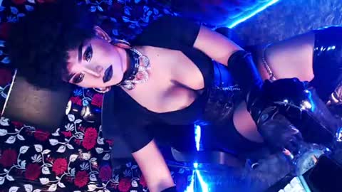 QUEENOFCOMMAND online show from July 2, 9:16 pm