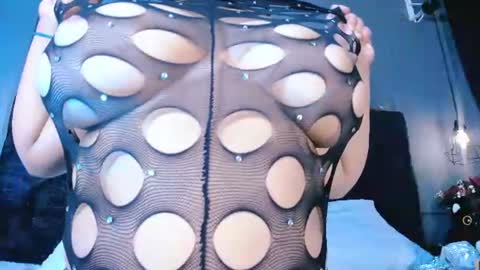 _hassay_ online show from August 11, 7:49 pm