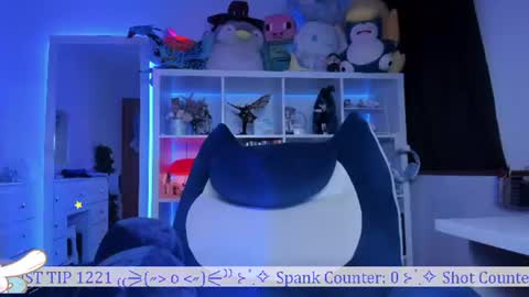 _heavenly_blue_ online show from August 15, 12:14 am