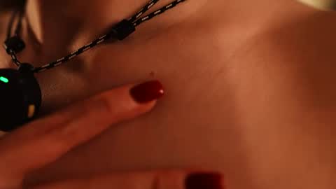 stefania stesha stef online show from August 5, 9:35 pm