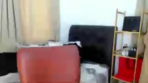 yanie online show from July 10, 2:39 am