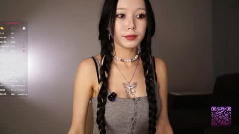 you Mia online show from August 9, 6:53 pm