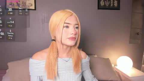  ivanaa  online show from August 5, 9:13 pm