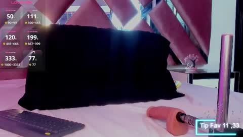 Jasmine online show from August 5, 2:04 pm