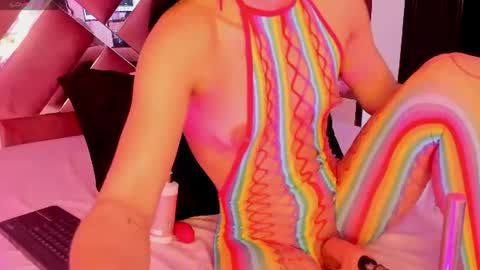 Jasmine online show from August 8, 12:05 pm