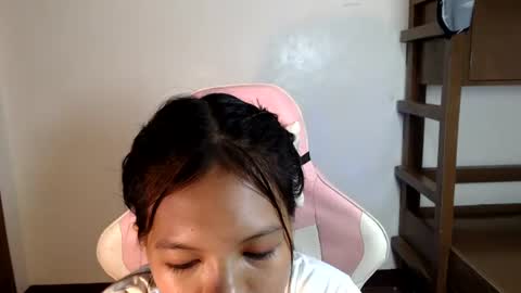 Jen online show from June 19, 8:25 am