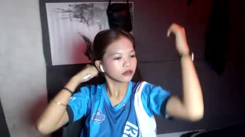 Jen online show from August 16, 4:44 pm