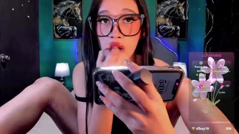 lexie online show from August 6, 9:08 am
