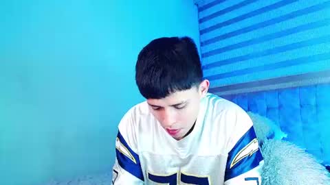 mod online show from August 11, 8:27 am